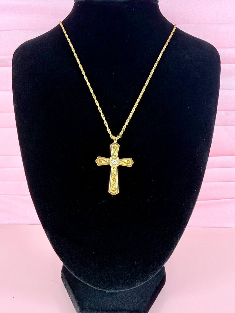 Vintage Gold Tone Celtic Style Cross Pendant Rhinestone 22" Necklace